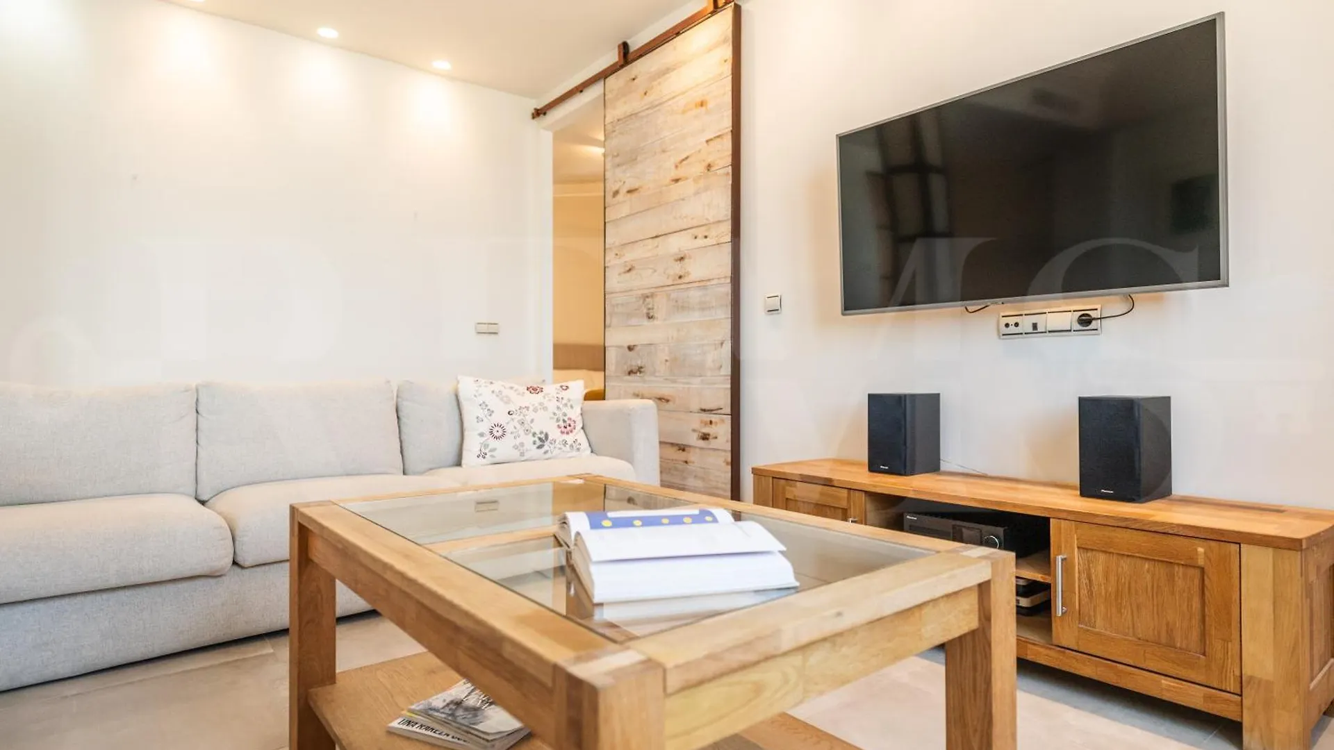 아파트 Central Gem With Stunning Port & Sea Views By Rems 말라가 스페인
