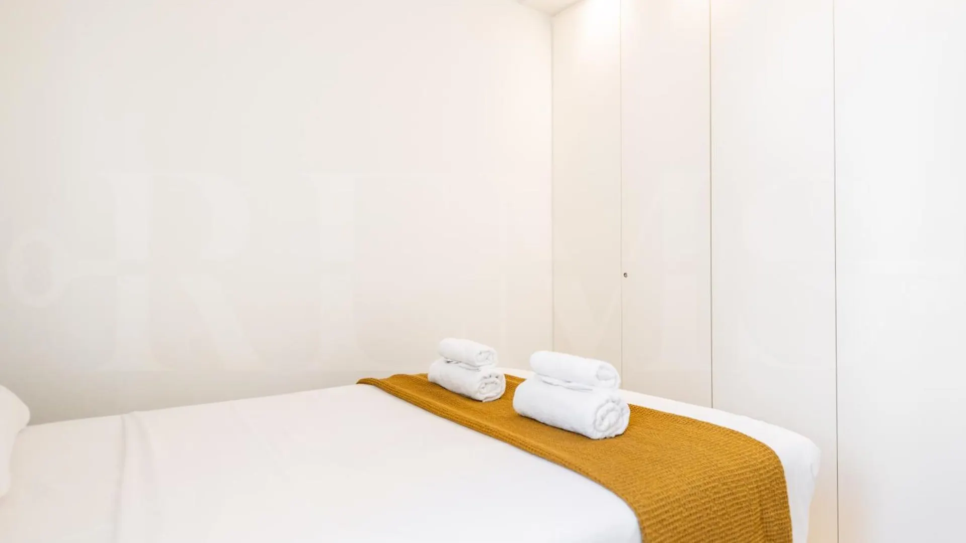 Central Gem With Stunning Port & Sea Views By Rems 말라가