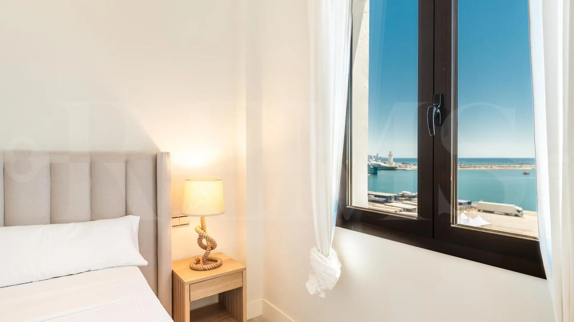 Central Gem With Stunning Port & Sea Views By Rems Màlaga Apartmán