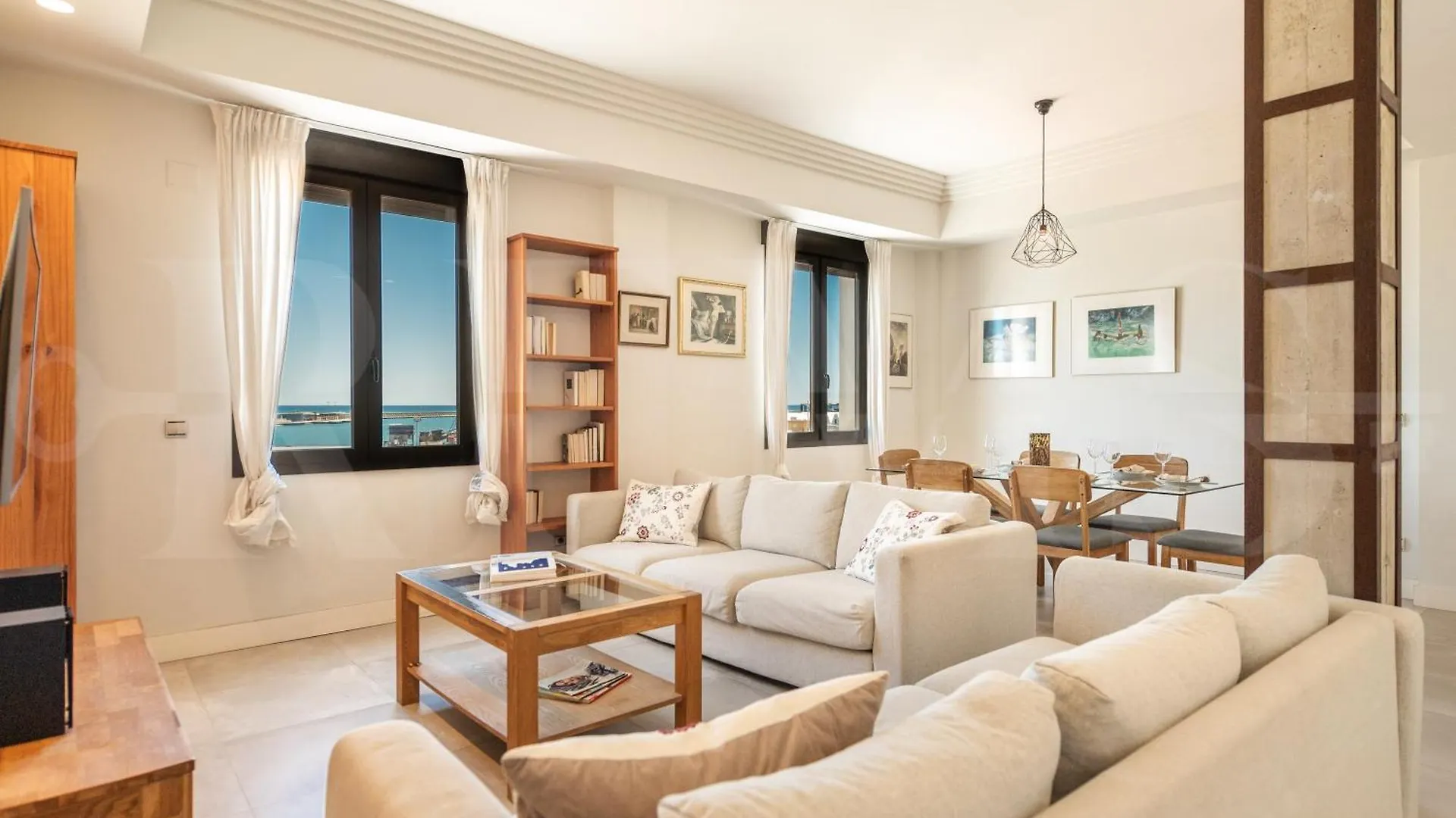 Central Gem With Stunning Port & Sea Views By Rems Màlaga